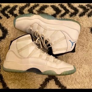 Jordan Retro 11s